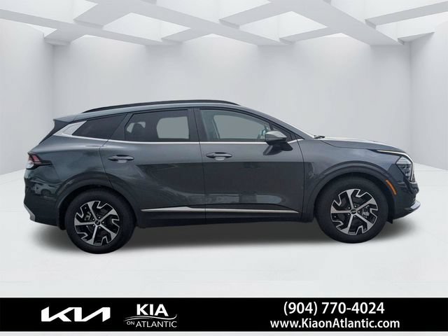 Used 2025 Kia Sportage EX w/ Premium Package FWD image 2