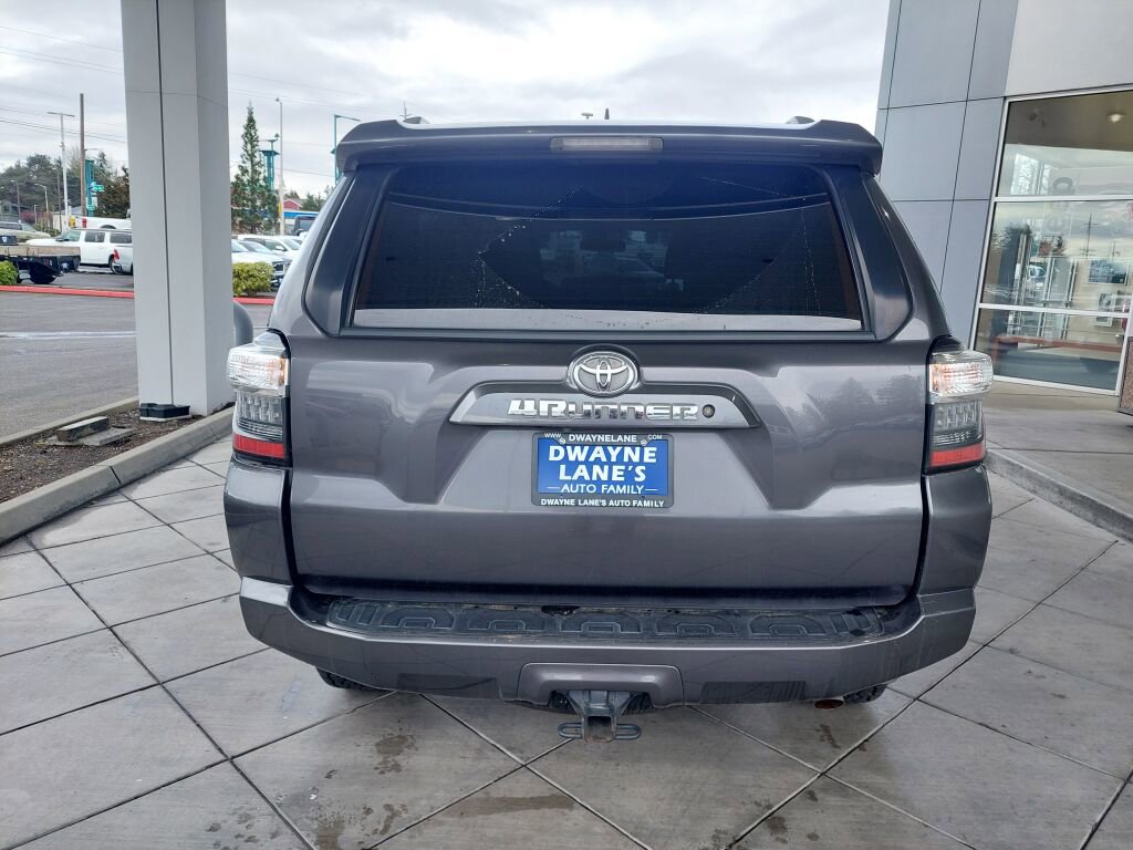 Used 2018 Toyota 4Runner SR5 image 4