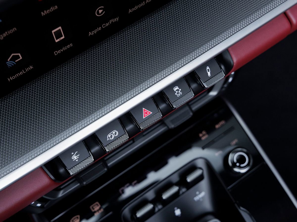 Used 2025 Porsche 911 Turbo image 23