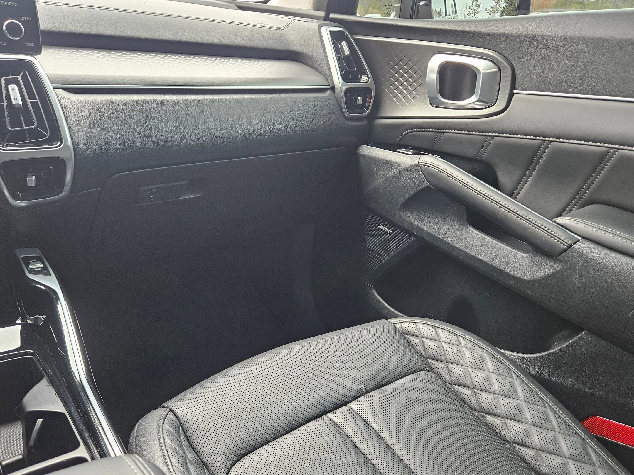 Used 2023 Kia Sorento SX image 11