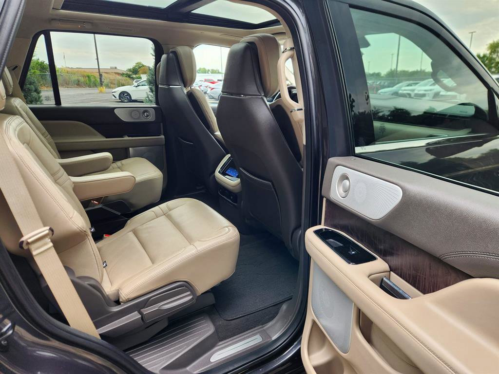 Certified 2023 Lincoln Navigator Reserve image 16