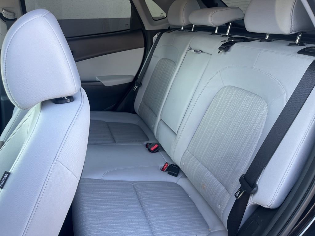 Used 2023 Hyundai Kona SEL image 16