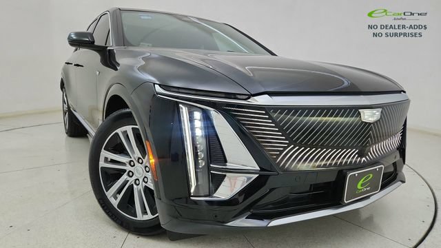 Used 2024 Cadillac Lyriq Tech RWD image 1