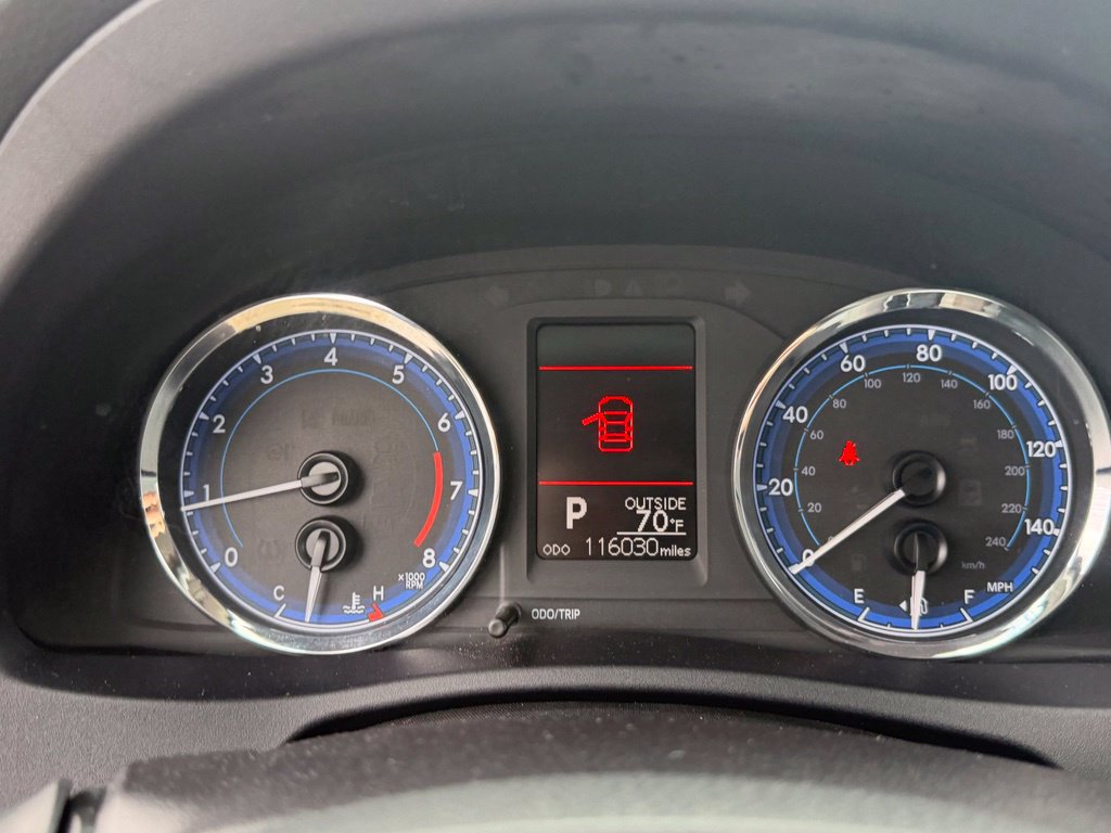 Used 2018 Toyota Corolla LE FWD image 27