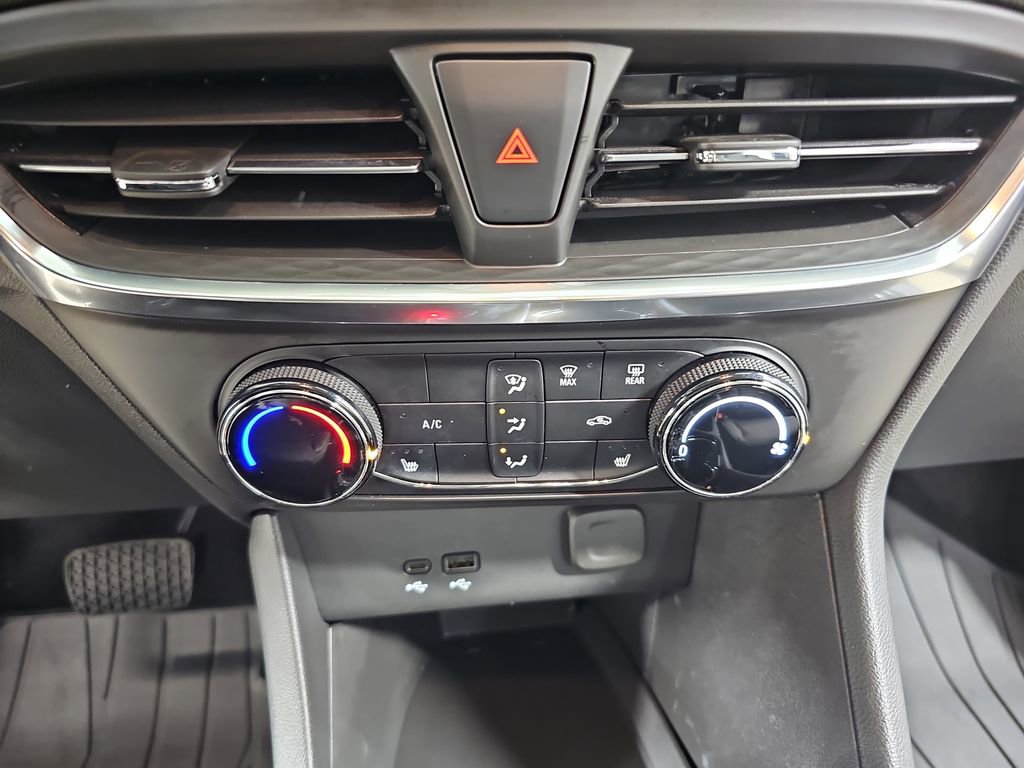 Certified 2024 Buick Encore GX Preferred w/ Comfort Package image 28