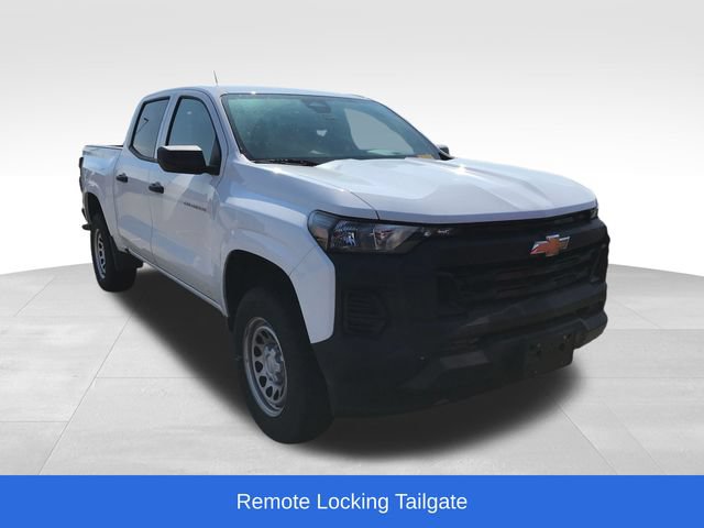 Used 2024 Chevrolet Colorado W/T AWD/4WD image 5