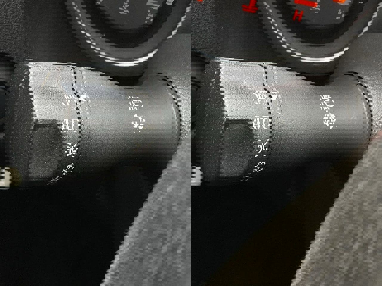 Used 2016 Nissan 370Z NISMO image 22