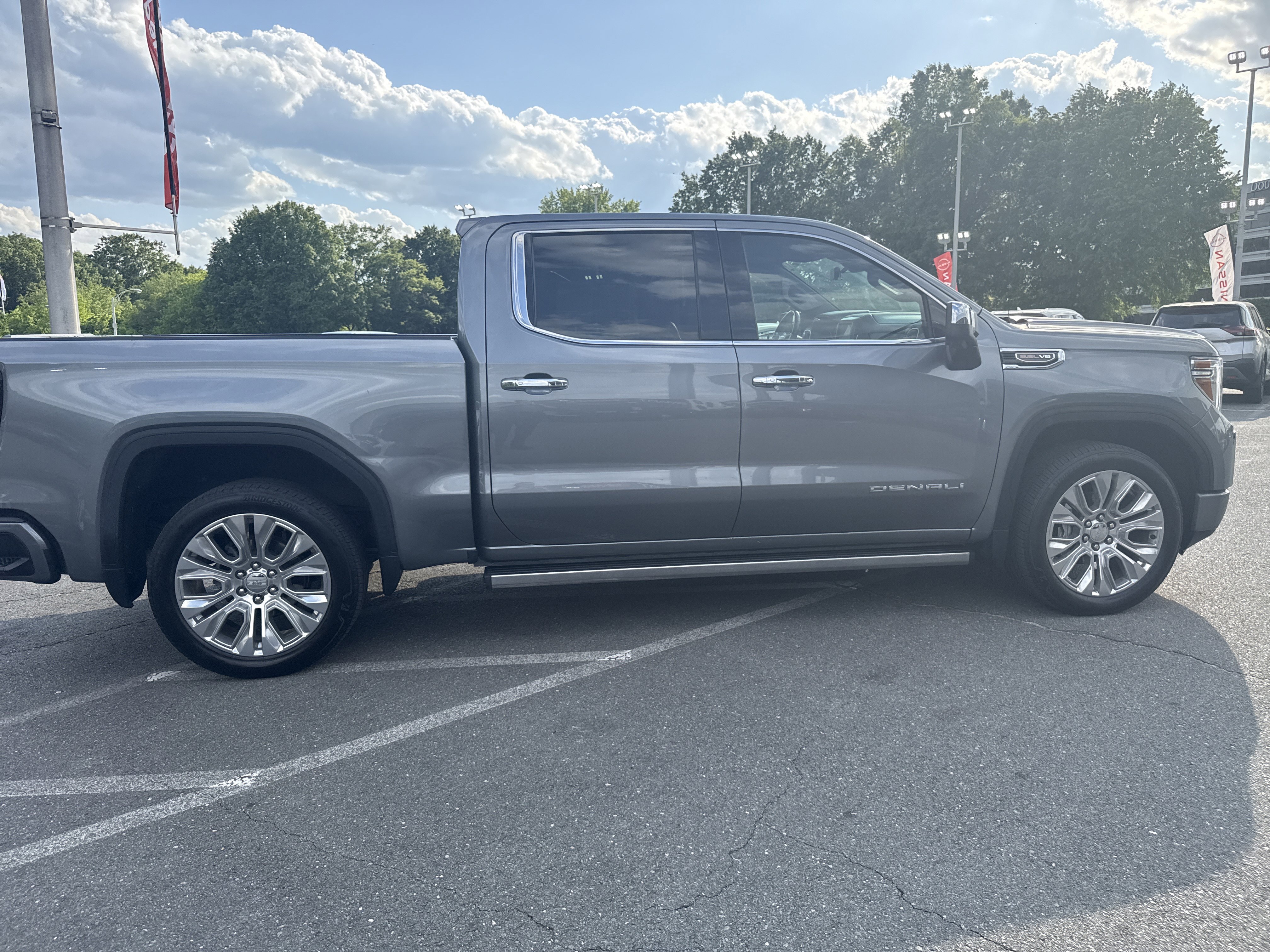 Used 2022 GMC Sierra 1500 Denali w/ Denali Reserve Package AWD/4WD image 40