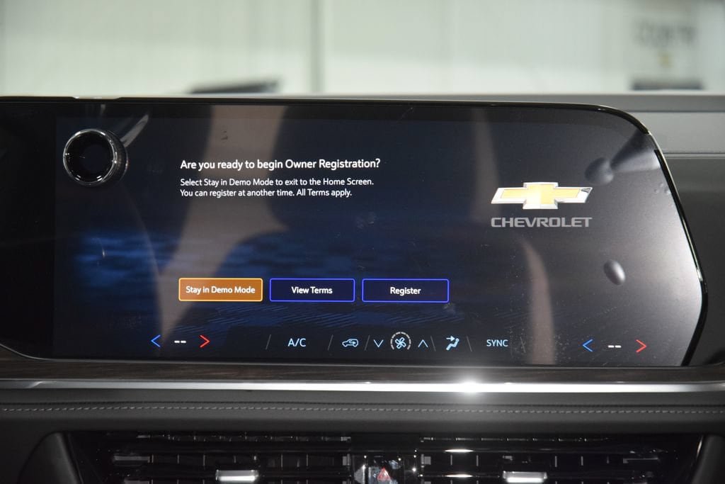New 2026 Chevrolet Suburban LS w/ Max Trailering Package AWD/4WD image 29