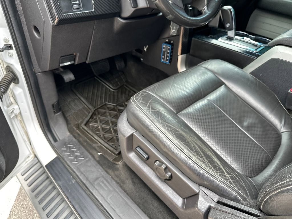 Used 2010 Ford F150 XLT RWD image 18