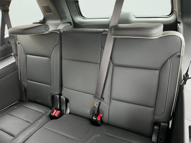 New 2026 Chevrolet Suburban Premier RWD image 31