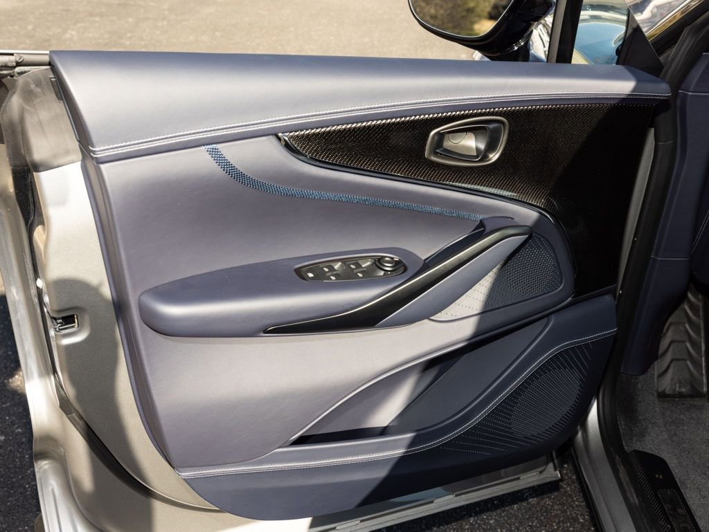 New 2026 Aston Martin DBX 707 image 22