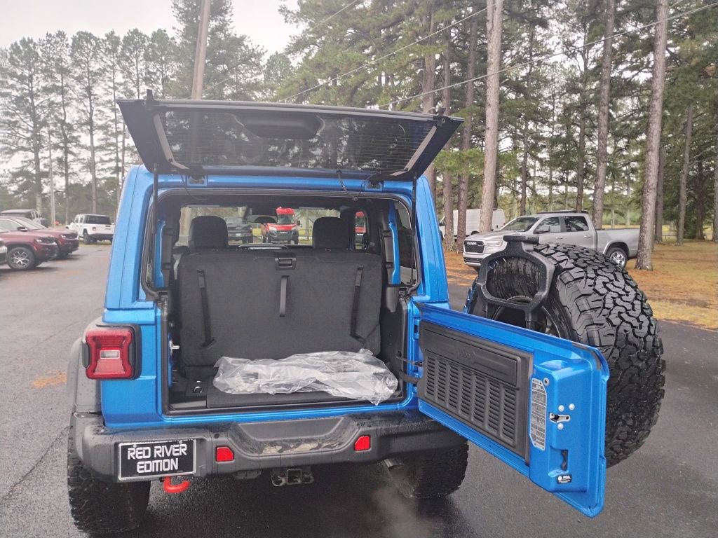 New 2026 Jeep Wrangler Rubicon w/ Xtreme 35 Tire Package image 14