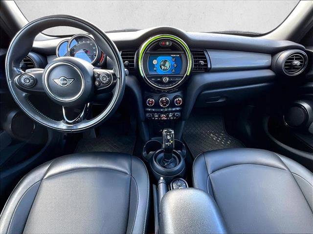 Used 2021 MINI Cooper 4-Door Hardtop image 16