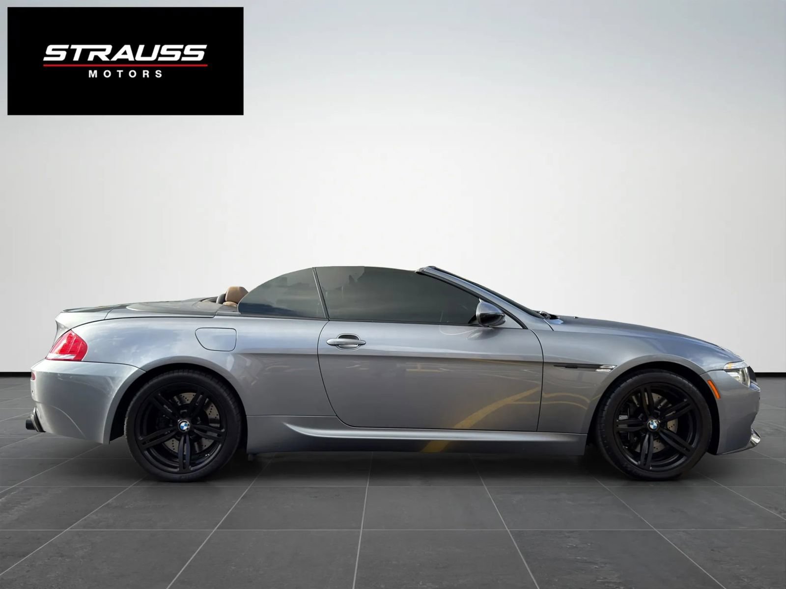 Used 2010 BMW M6 Convertible RWD image 6