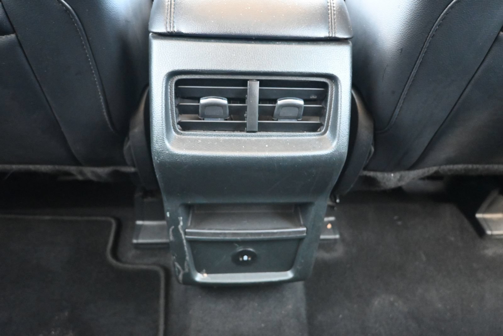 Used 2024 Ford Edge SEL AWD/4WD image 36