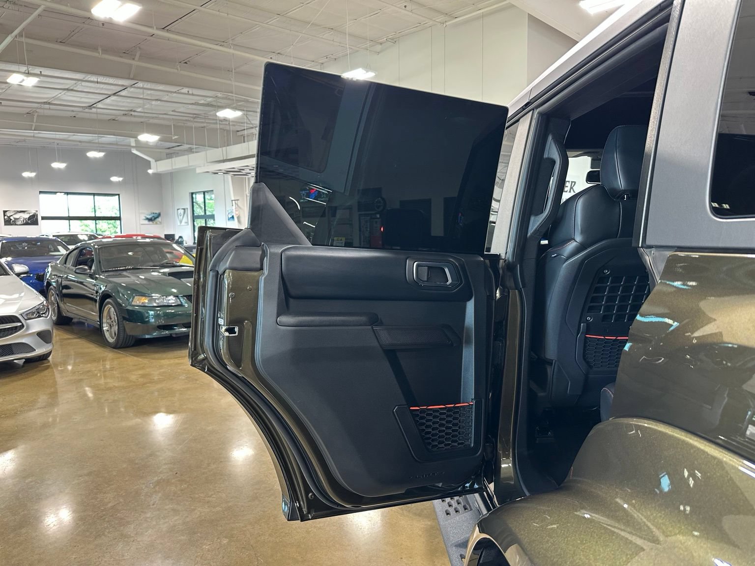 Used 2024 Ford Bronco Raptor w/ Interior Carbon Fiber Pack 6 AWD/4WD image 37