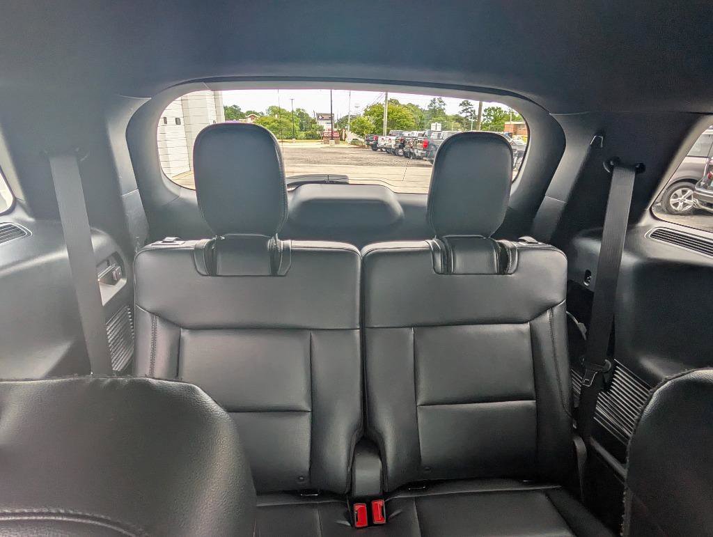 Used 2020 Ford Explorer XLT w/ Equipment Group 202A AWD/4WD image 46
