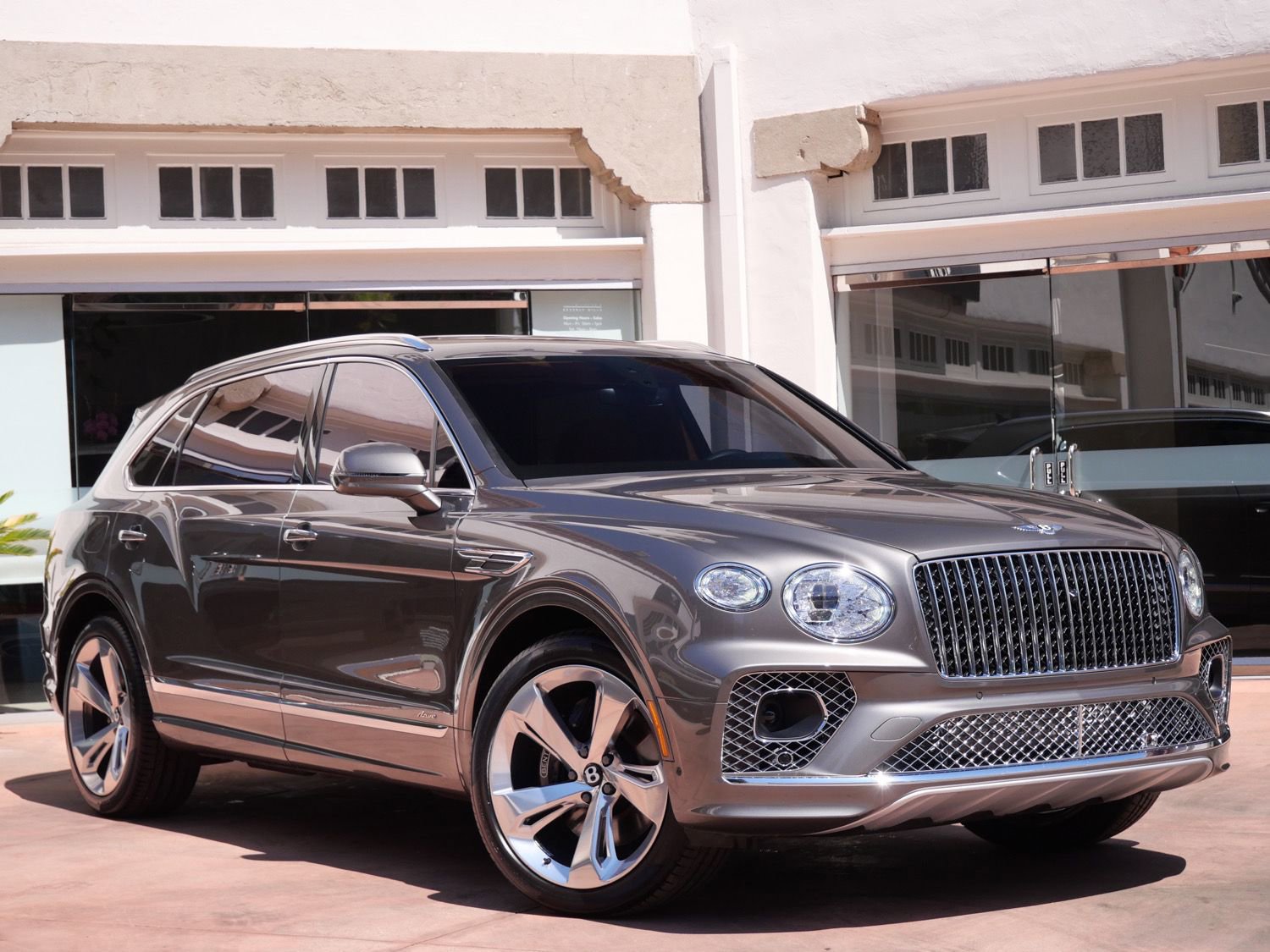 Used 2023 Bentley Bentayga Extended Wheelbase
