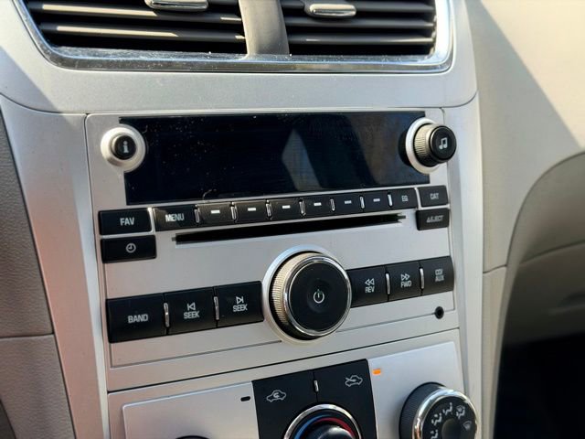 Used 2010 Chevrolet Malibu LS image 9