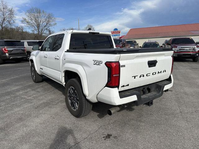 Used 2025 Toyota Tacoma TRD Sport image 4
