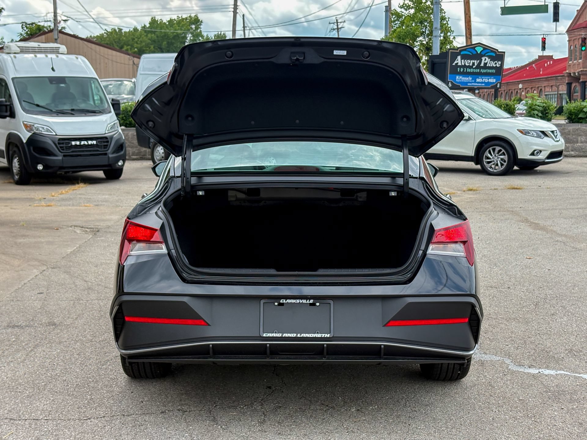 Used 2026 Hyundai Elantra Sport w/ Cargo Package FWD image 35