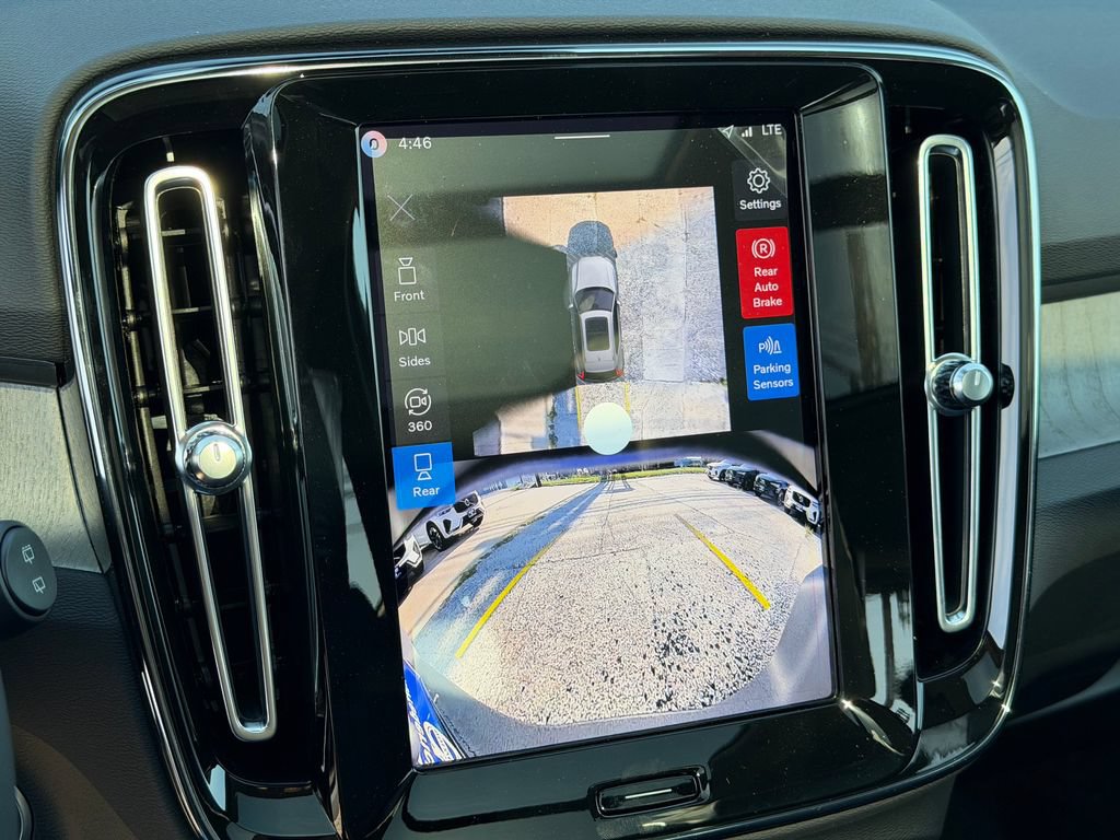 New 2026 Volvo XC40 B5 Plus w/ Climate Package AWD/4WD image 22