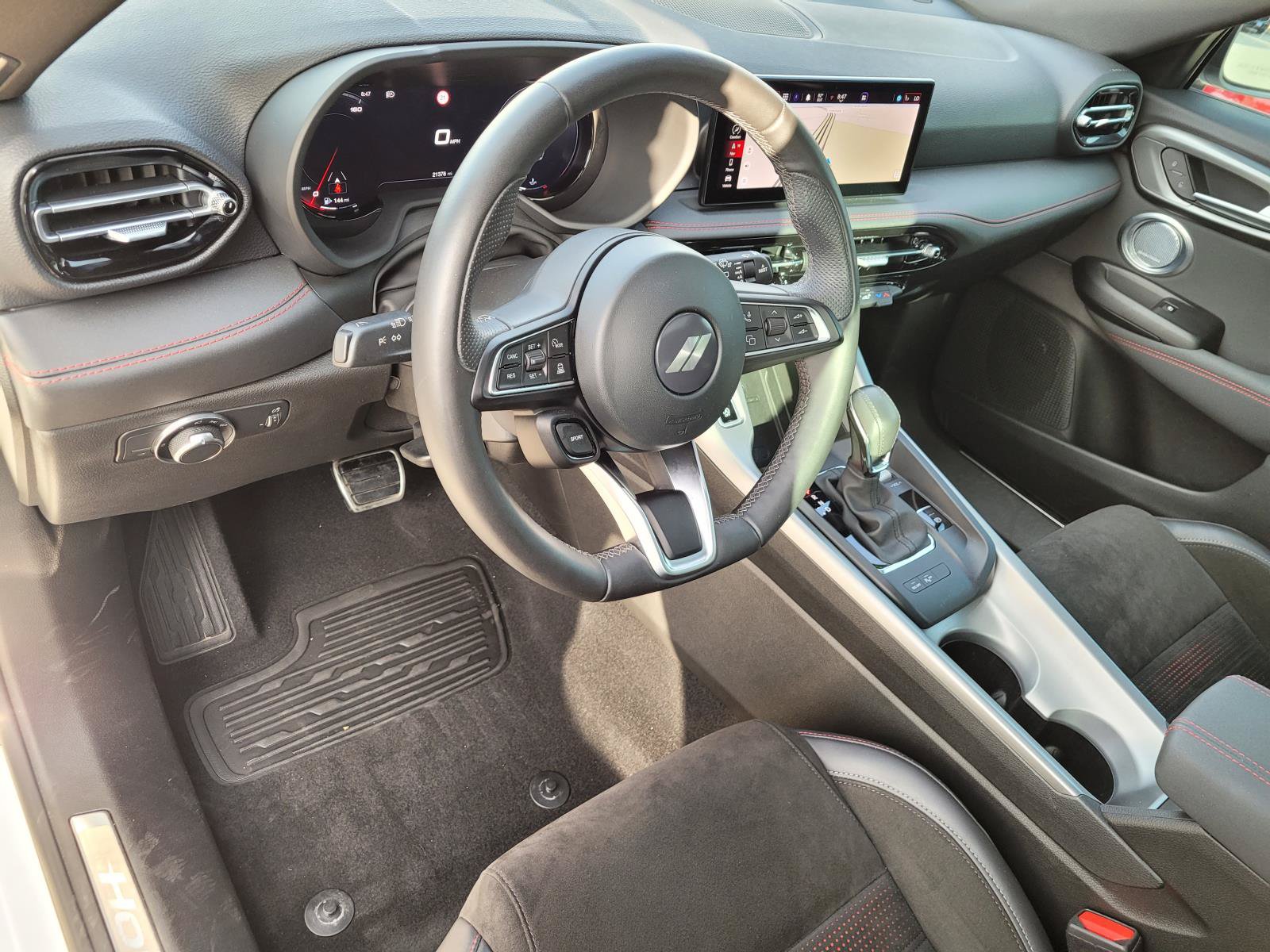 Used 2024 Dodge Hornet GT AWD/4WD image 27