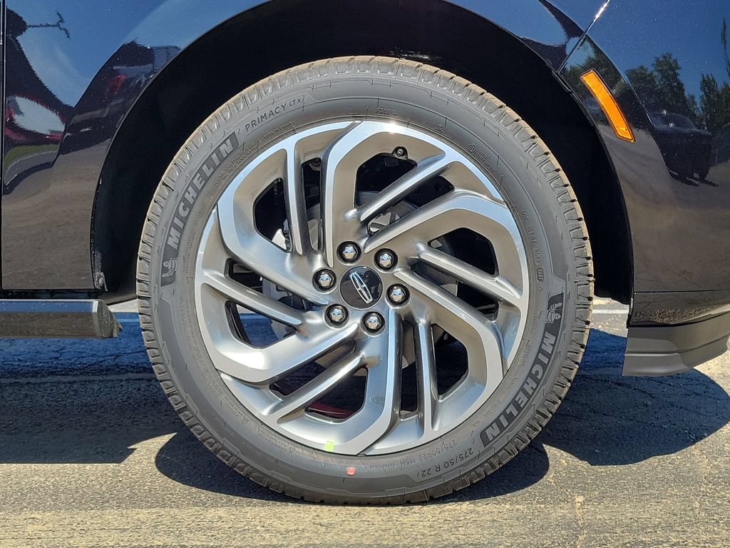 New 2026 Lincoln Navigator L Reserve AWD/4WD image 9