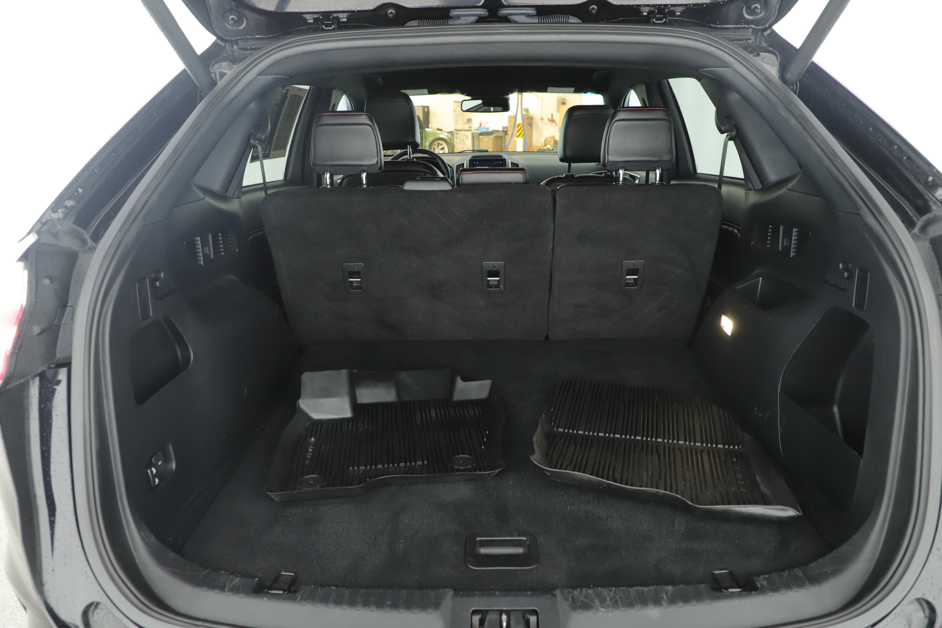 Certified 2024 Ford Edge ST-Line image 12