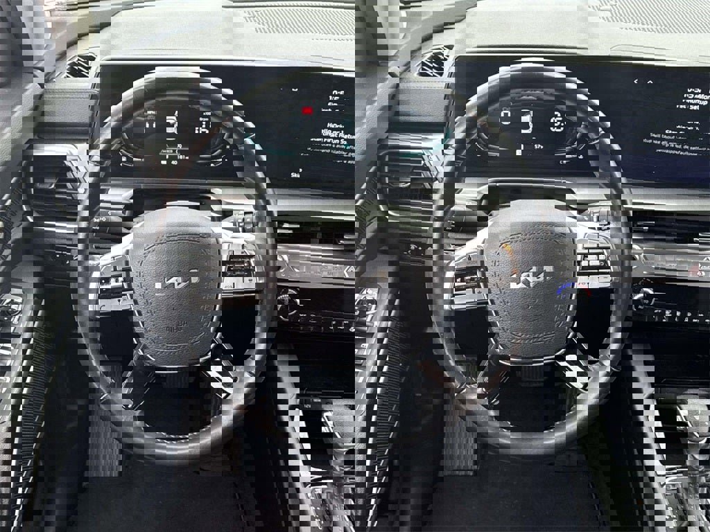 Used 2023 Kia Telluride LX image 15