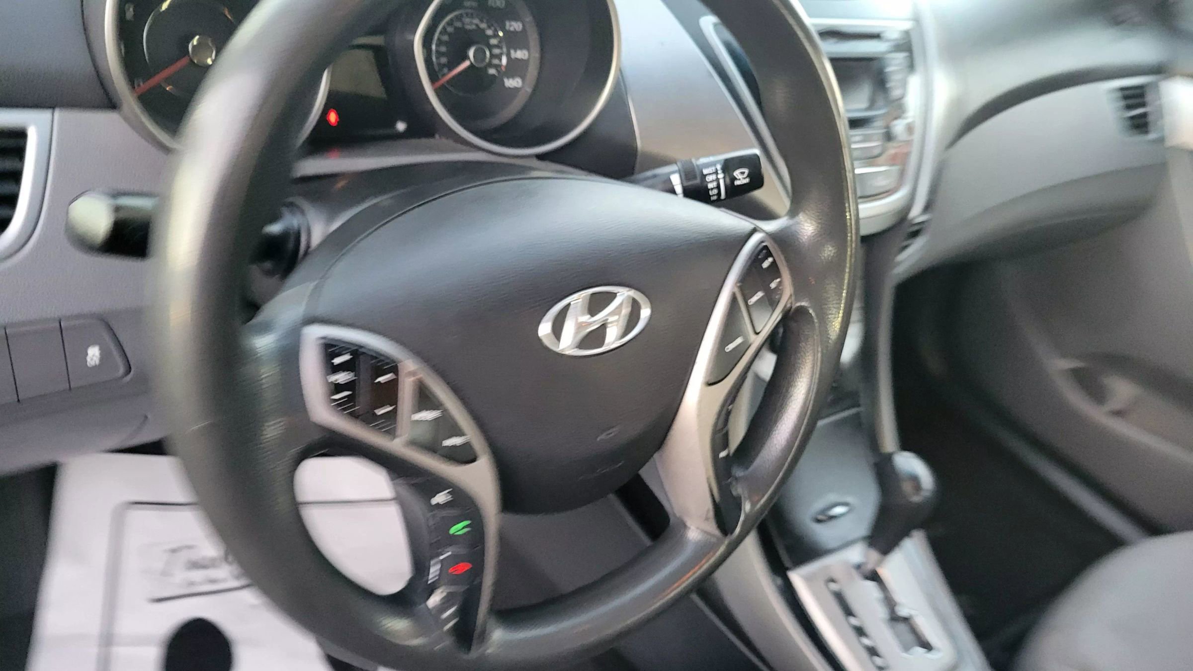 Used 2013 Hyundai Elantra GLS w/ Preferred Pkg image 11