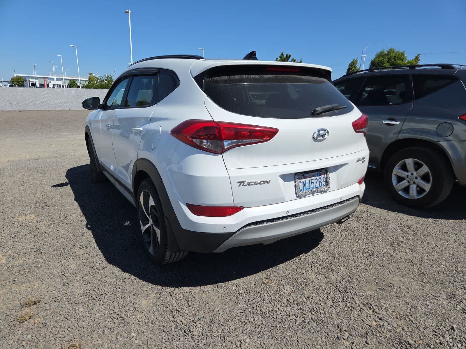 Used 2018 Hyundai Tucson Value AWD/4WD image 3