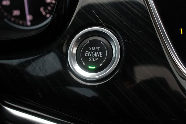Used 2020 Cadillac XT6 Premium Luxury AWD/4WD image 16