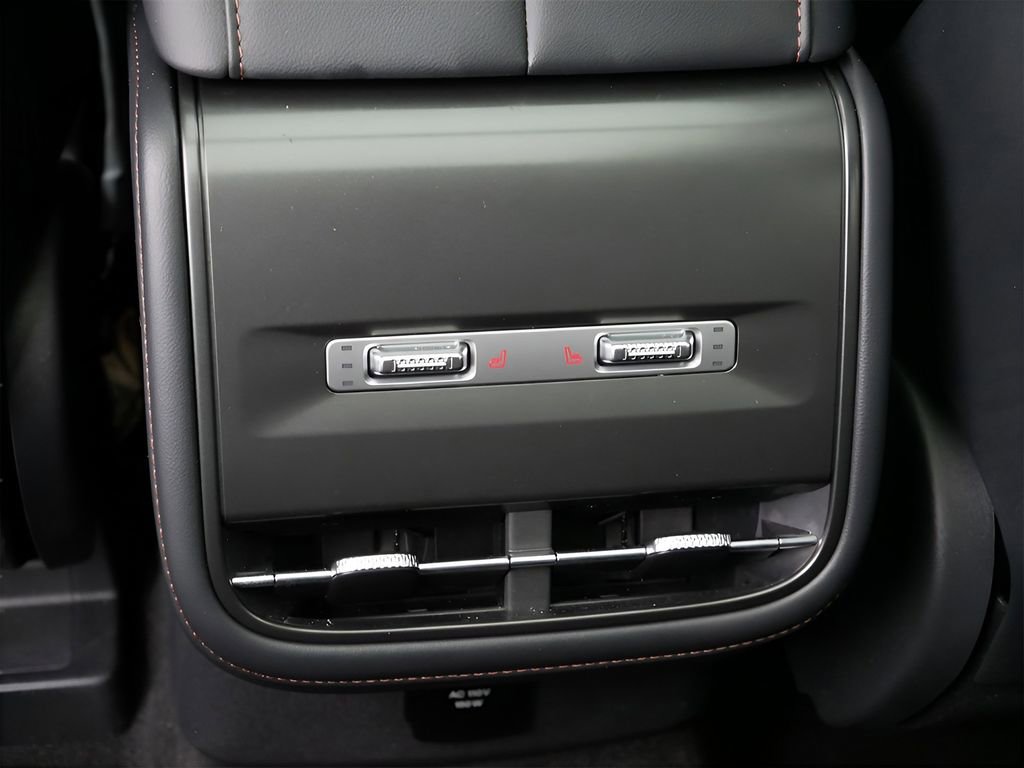 Used 2024 Lincoln Nautilus Premier w/ Equipment Group 102A image 14