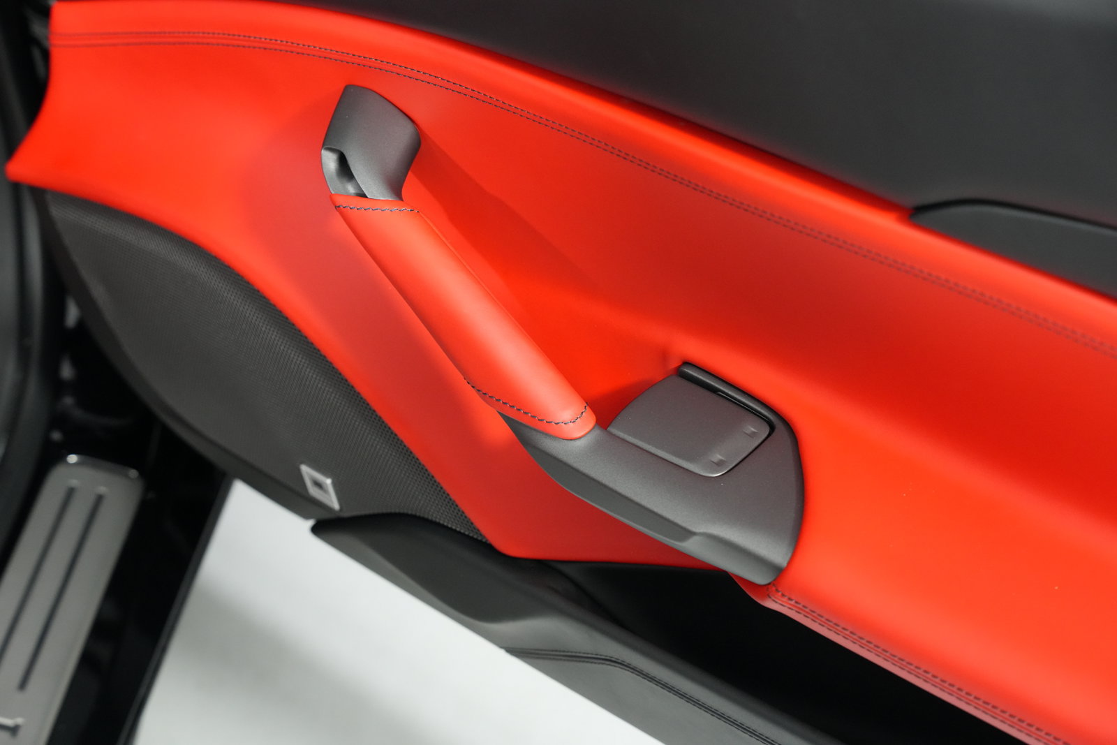 Certified 2017 Ferrari 488 Spider RWD image 43