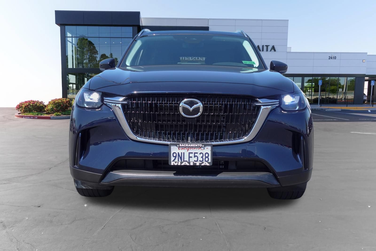 Used 2024 MAZDA CX-90 Plug-In Hybrid w/ Preferred AWD/4WD image 10
