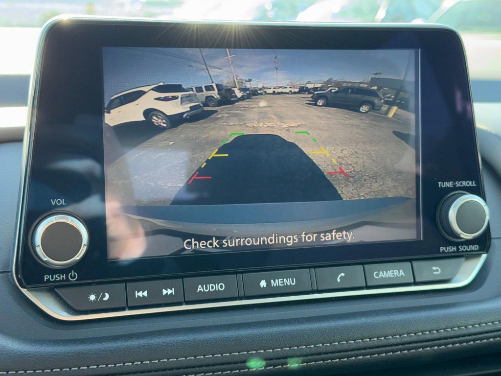 Used 2024 Nissan Rogue S FWD image 21
