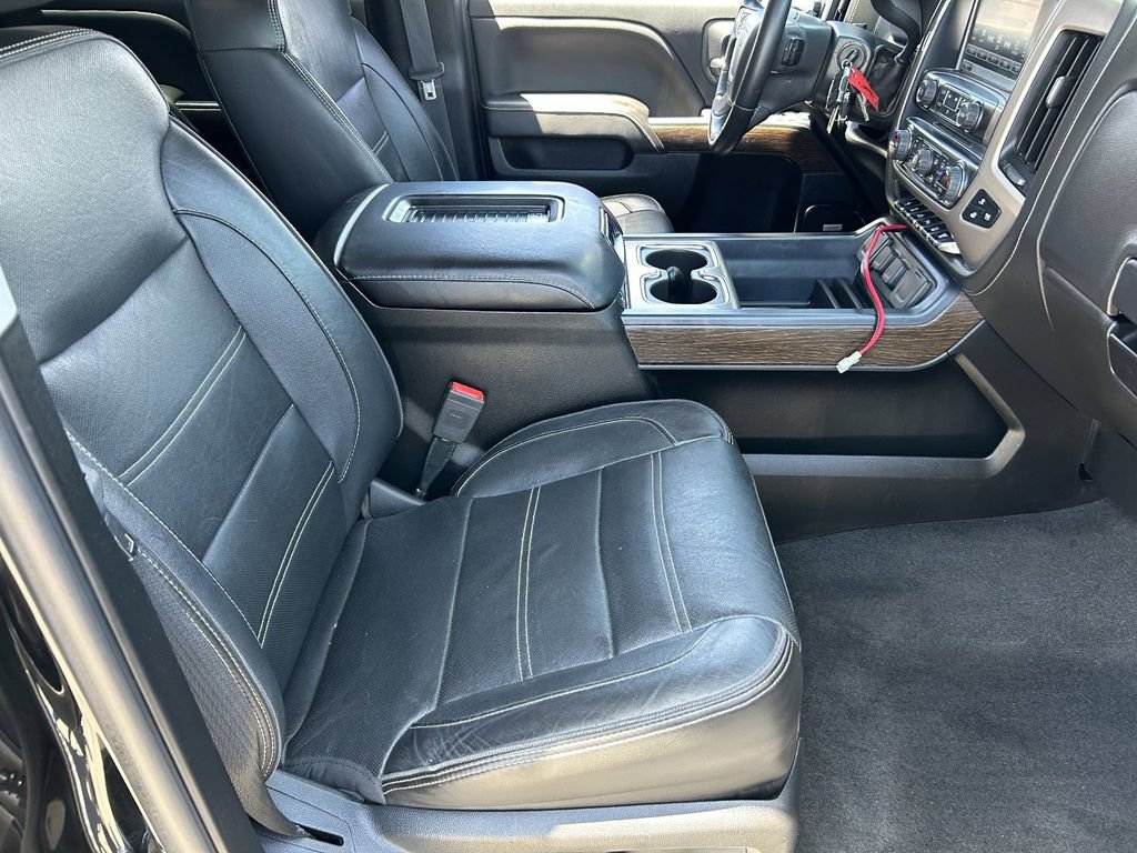 Used 2018 GMC Sierra 3500 Denali w/ Duramax Plus Package AWD/4WD image 11