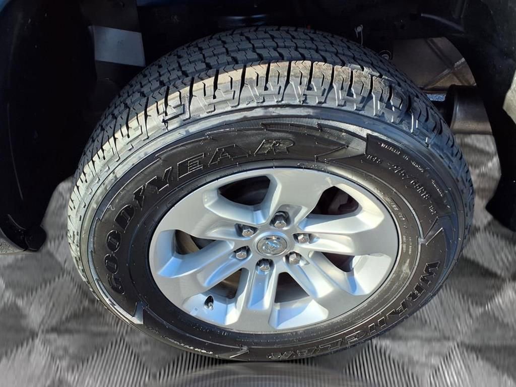 Certified 2024 RAM 1500 Laramie image 19