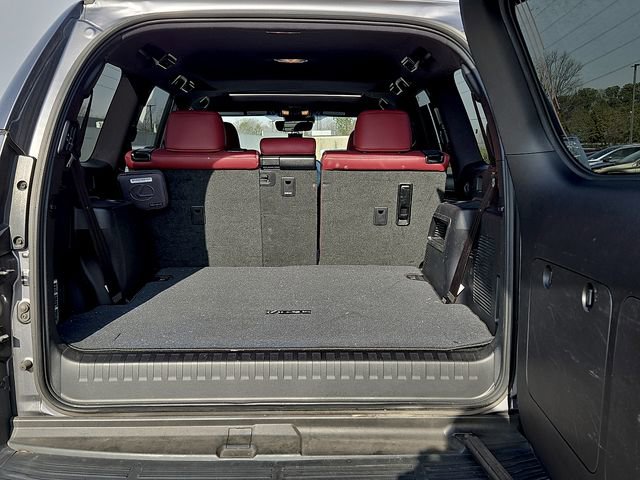 Used 2023 Lexus GX 460 Luxury w/ Accessory Package image 31