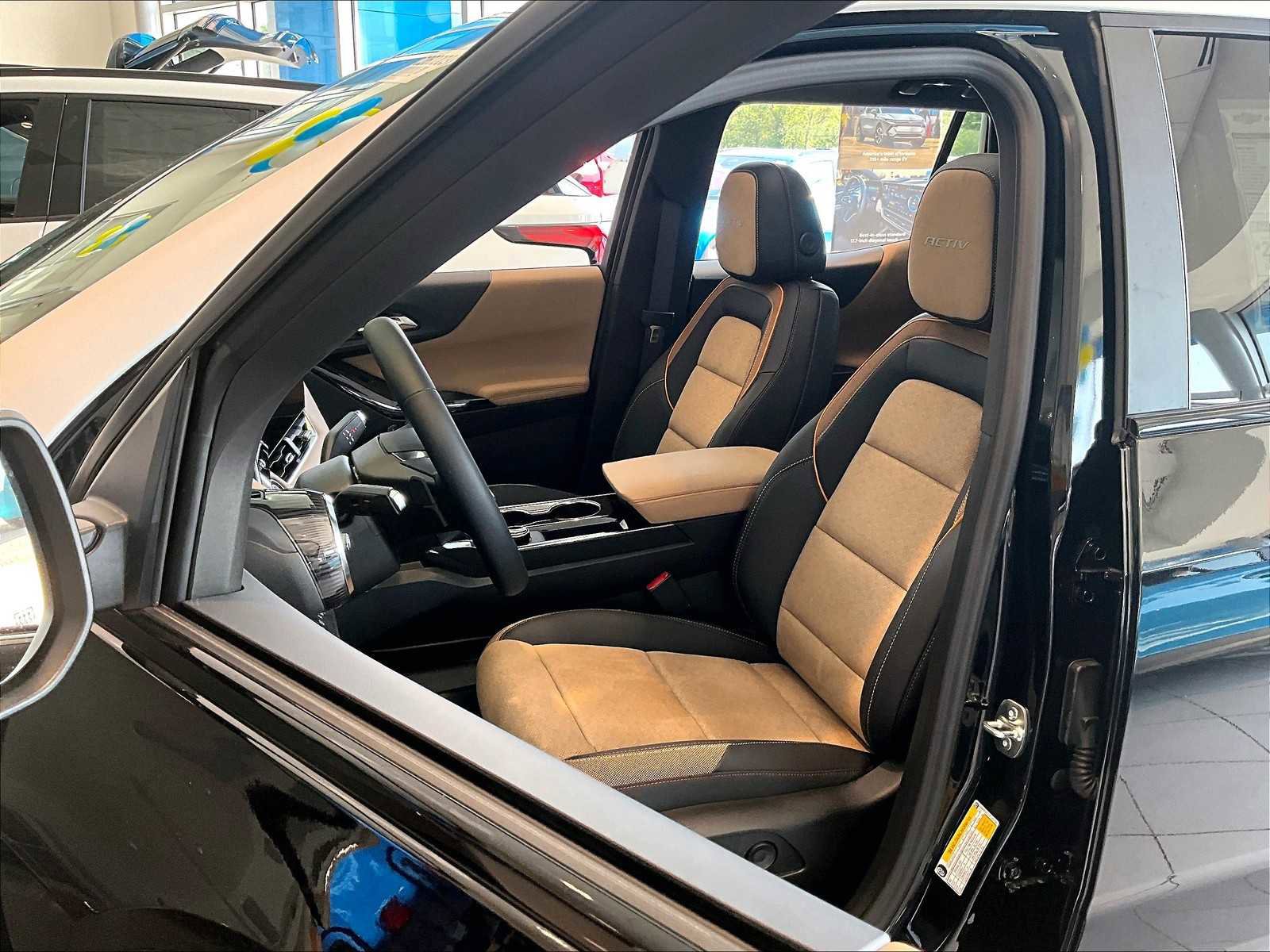 New 2026 Chevrolet Equinox ACTIV w/ Convenience Package III image 10