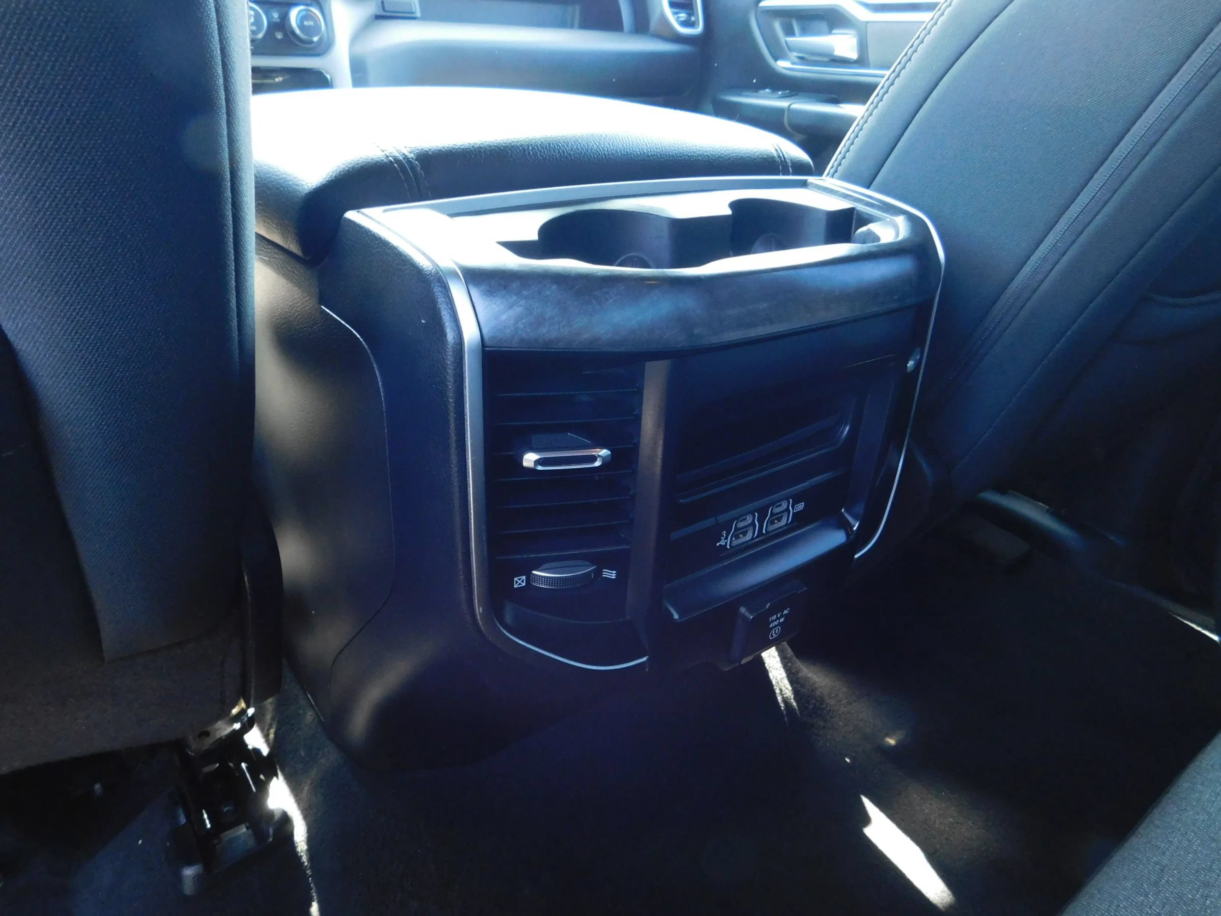 Used 2019 RAM 1500 Big Horn AWD/4WD image 13