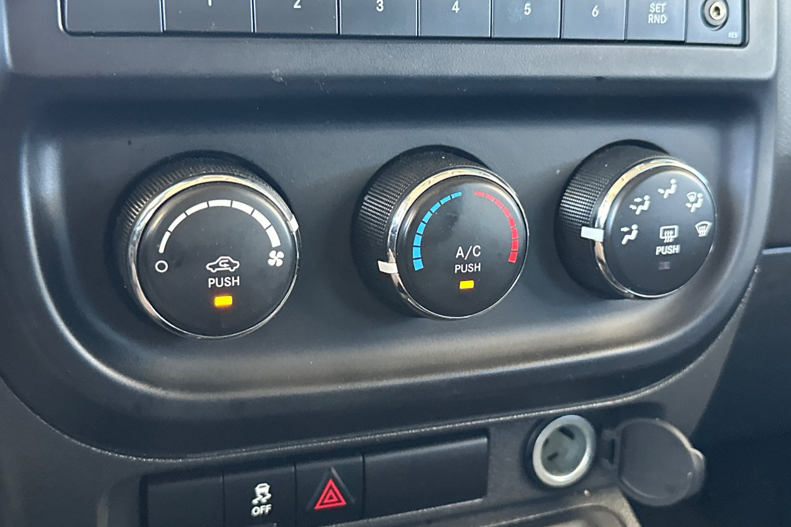 Used 2016 Jeep Patriot Sport FWD image 19