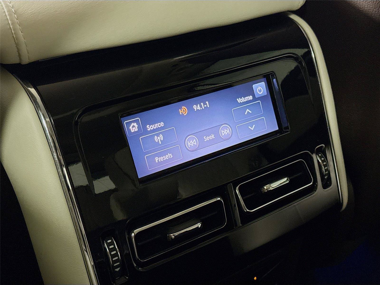 Used 2023 Lincoln Aviator Black Label w/ Dynamic Handling Package AWD/4WD image 22