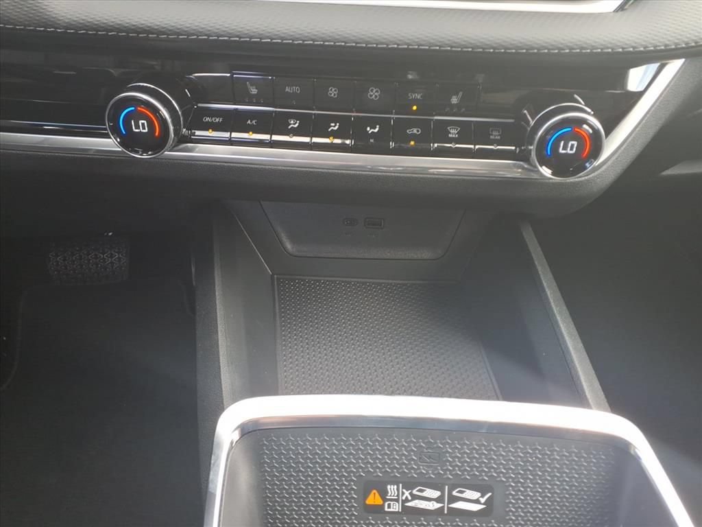 New 2027 Chevrolet Equinox LT w/ Convenience Package II FWD image 21