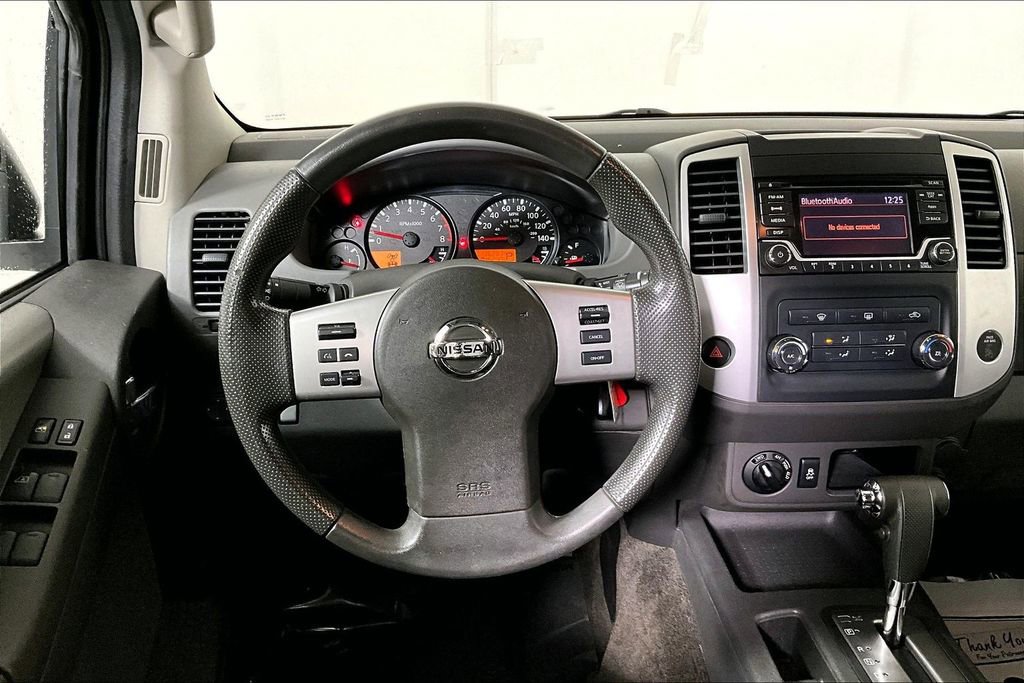 Used 2015 Nissan Xterra S image 5