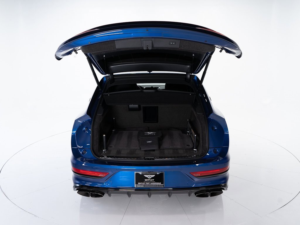 Certified 2025 Bentley Bentayga Extended Wheelbase image 46