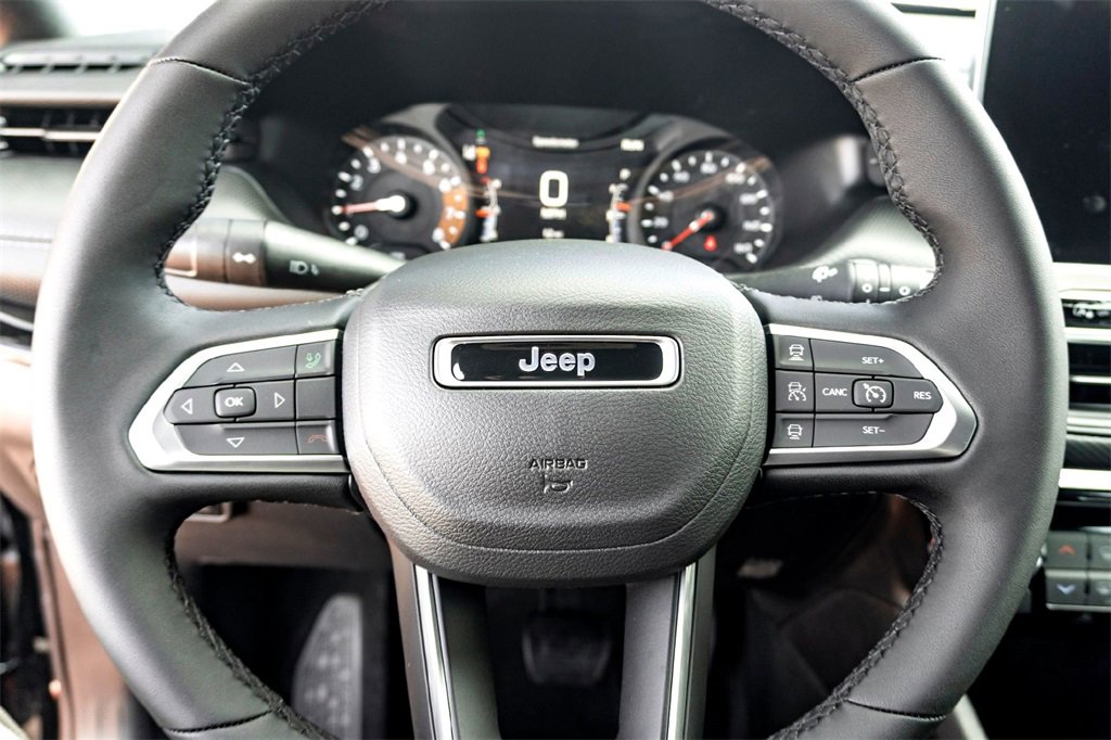 New 2026 Jeep Compass Limited image 12