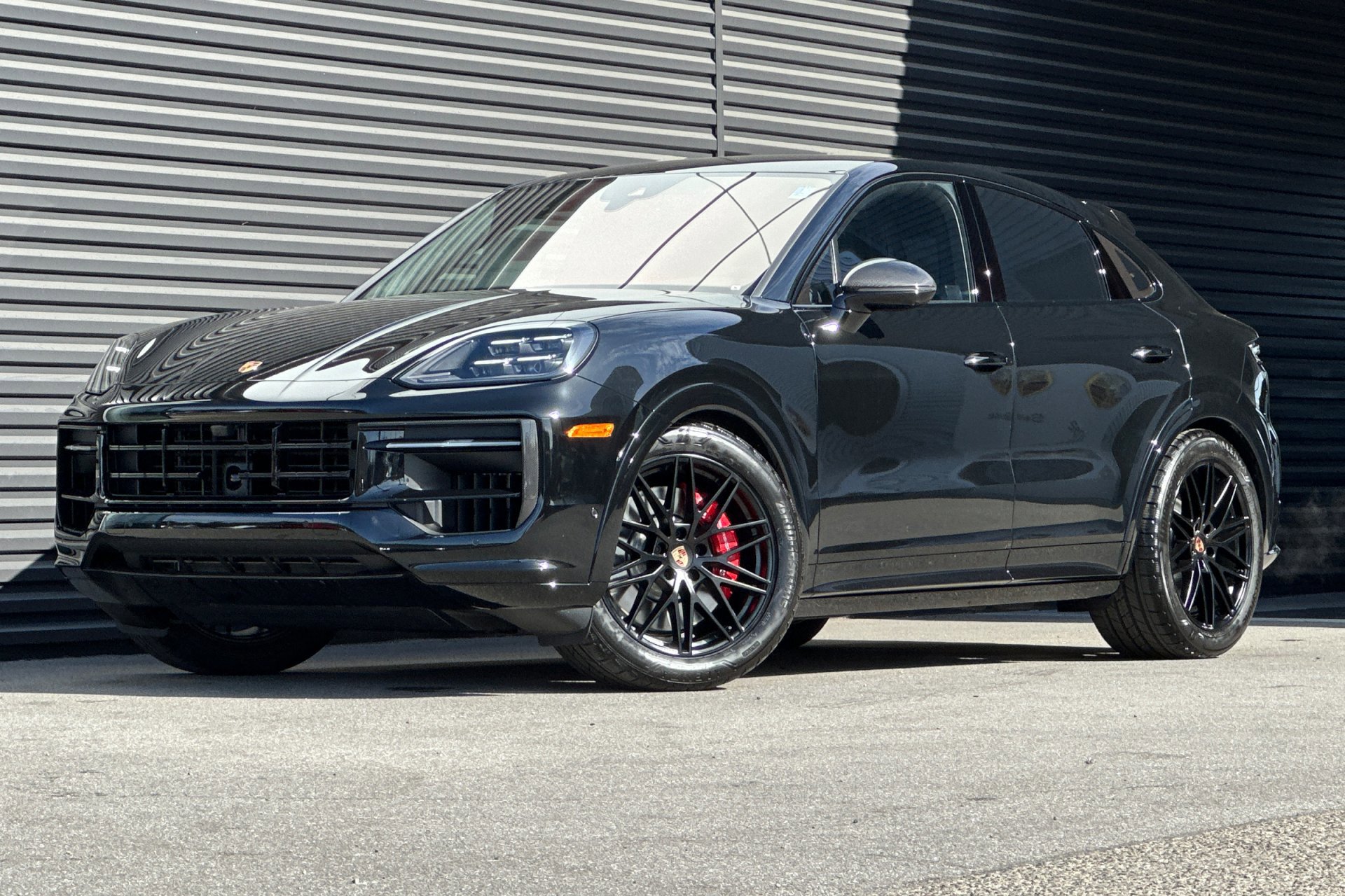 New 2026 Porsche Cayenne GTS image 1
